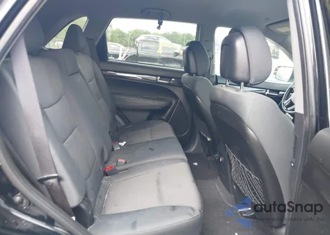 2013 Kia Sorento Lx z USA, uszkodzony, nr VIN 5XYKTCA60DG418613